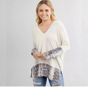 BKE Snake Print Split Neck Oversized Pullover Top From The Buckle(XS)